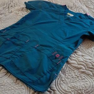 CLEARANCE!Wonder Wink scrub top